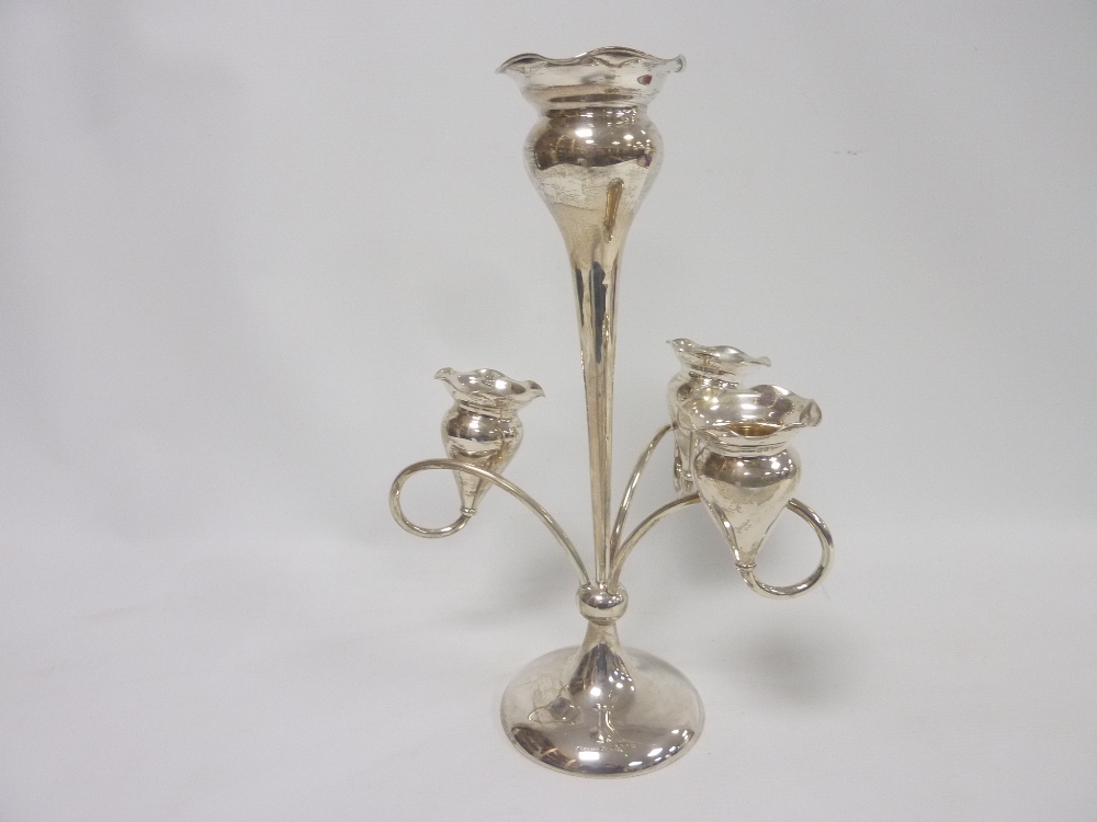 Silver epergne of Art Nouveau style with three tulip shaped vases and another, - Image 2 of 5