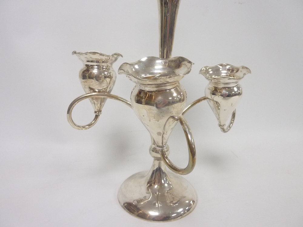 Silver epergne of Art Nouveau style with three tulip shaped vases and another, - Image 3 of 5