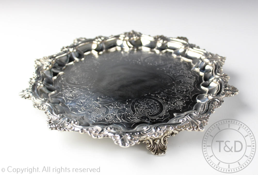 A William IV silver salver, 'IW' London 1835, - Image 2 of 2