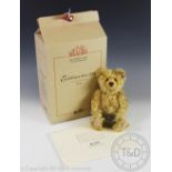 A Steiff limited edition 2004 Exhibition bear 2004, model No.661419 No.