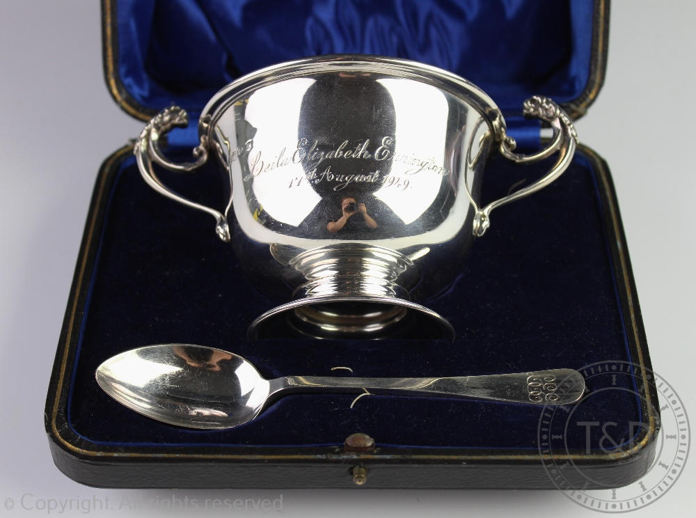 A cased silver Christening set, Charles Boyton and Sons, Sheffield 1918, - Image 2 of 2