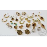 An assorted collection of earrings, to include 9ct gold examples, garnet set,