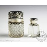 A silver topped dressing table jar, William Hutton and Sons Ltd, Birmingham 1904,