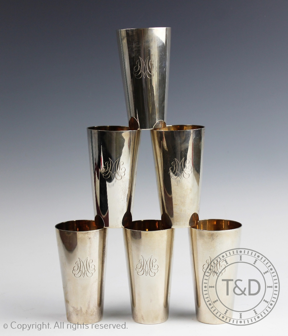 A set of six German 800 standard silver beakers, - Image 4 of 4