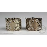 A pair of Edwardian silver napkin rings, Alexander Clark Manufacturing, Birmingham 1910,