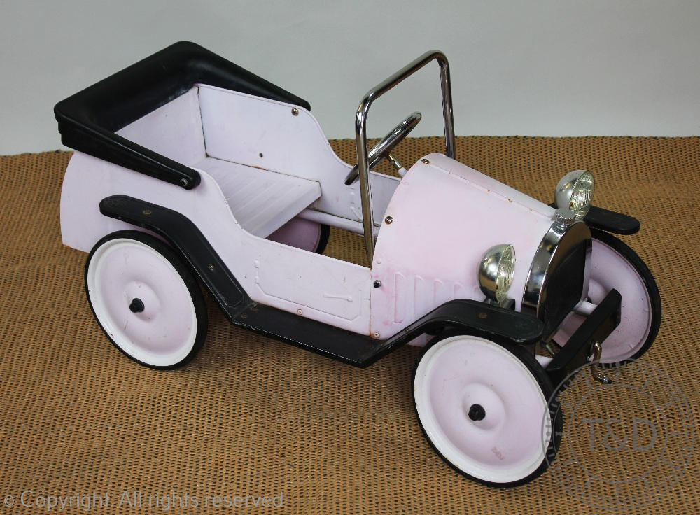 A French metal and plastic pink pedal car, - Image 2 of 2