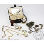 An assorted collection of jewellery, to include; a blue stone set bar brooch, stamped '9ct',