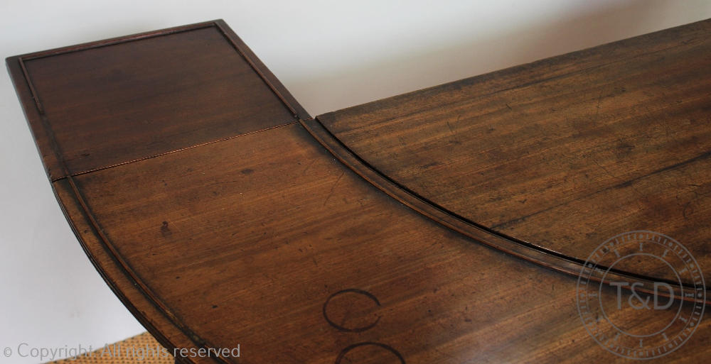 An early 19th century mahogany hunt table, - Image 3 of 7