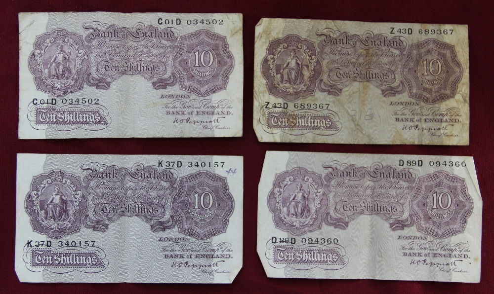A quantity of English and Foreign bank notes and coins (Qty) - Image 4 of 9