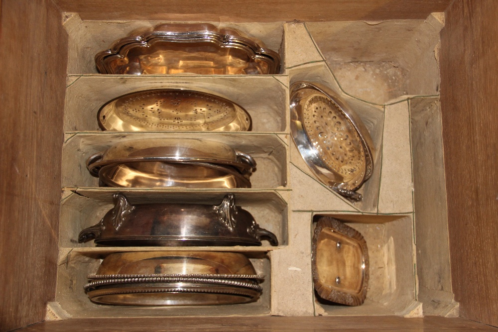 A Victorian golden oak and iron bound silver chest enclosing an assorted silver plated contents - Image 7 of 8