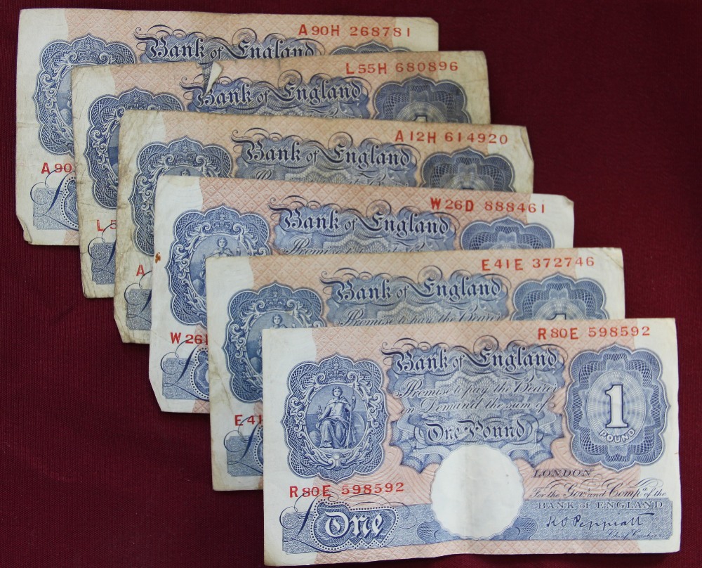 A quantity of English and Foreign bank notes and coins (Qty) - Image 3 of 9