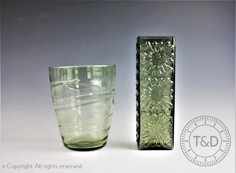 A Whitefriars ribbon trailed glass tumbler vase, in sea green, 21cm high,