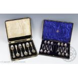 A cased set of twelve silver teaspoons and sugar nips, Sheffield 1905,