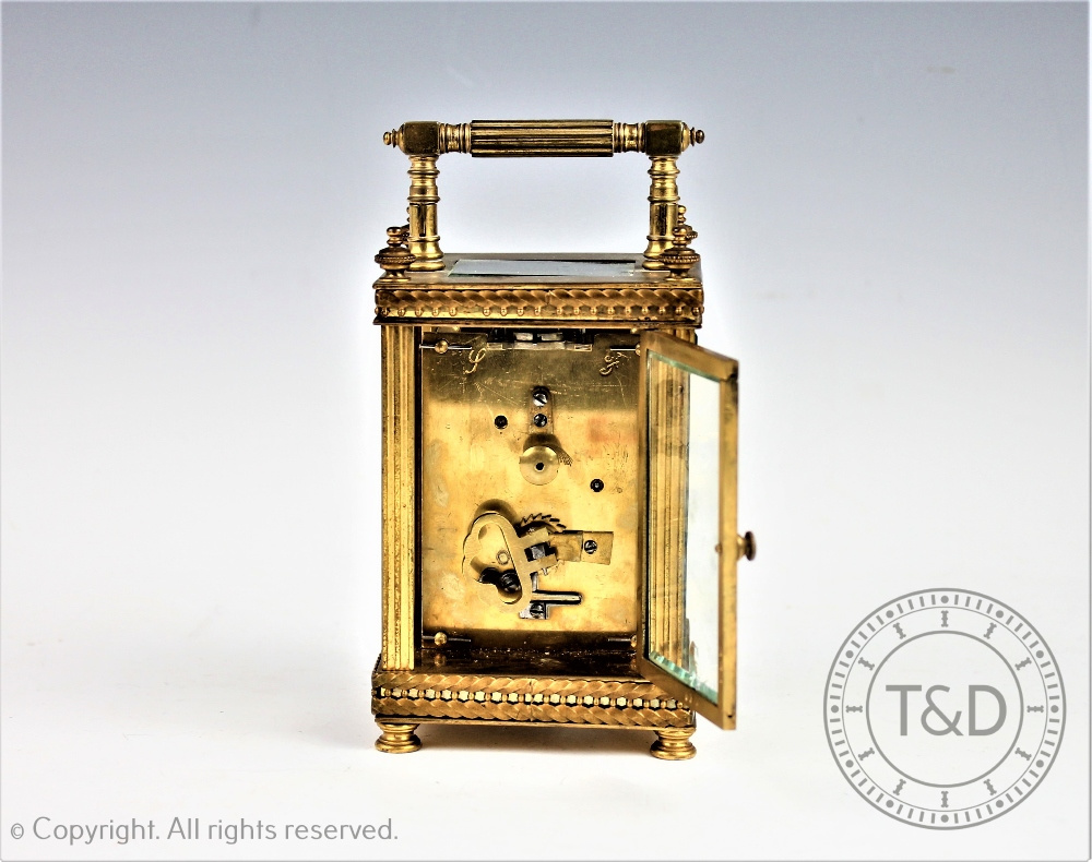 A Lund & Blockley of Bombay lacquered brass carriage timepiece, - Bild 2 aus 4