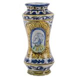 ALBARELLO in ceramica De Simone smaltata e decorata. XX secolo Misure: h cm 26,5