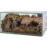 PRESEPE entro teca. XX secolo Misure: cm 50 x 35 x h 25