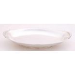 Beautiful silver serving dish, 925/000, oval model, on oval base with handles with cord