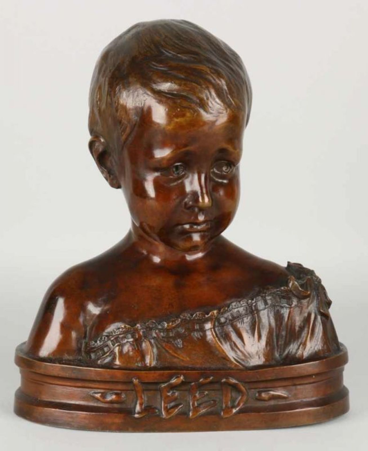Antique bronze bust by J. Hullebroeck. Title: Leed. Size: 32 x 26 x 12 cm. In good condition. Antike
