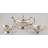 Silver tea set, 830/000, with tea jug, milk jug and sugar bowl, oval model. MT .: ELVietor