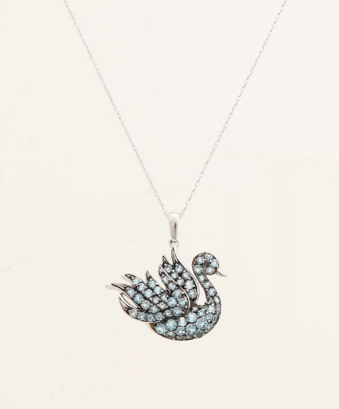 White gold necklace and pendant, 585/000, with aquamarine. Fine anchor necklace with a pendant in