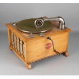 Antique walnut gramophone. Circa 1930. Signed Chantal. Turn-on spring defect. Size: 35 x 34 x 35 cm.