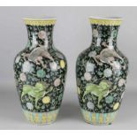 Two large old Chinese porcelain family Noir dragons vases with Kang Xi soil brand. Size: 41 x 19