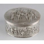 Silver box, 833/000, oval model with displays with hinged lid. MT .: zaanlandse silversmithij,