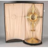 Beautiful silver plated monstrance, 833/000, made by Brom Utrecht. Marquis style with sawn curls and