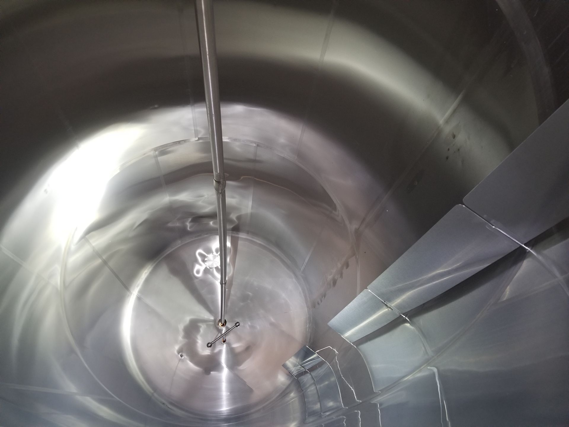 Cherry Burrell 15,000 Gallon Stainless Steel Refrigerated Silo with Vertical Agitator and - Image 8 of 10