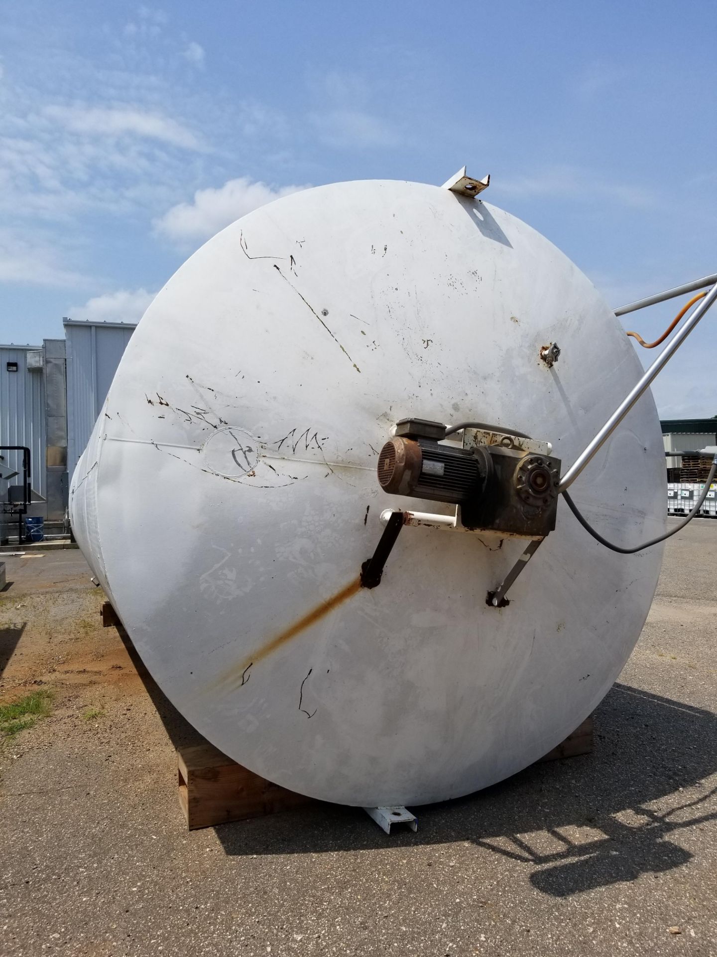 Cherry Burrell 15,000 Gallon Stainless Steel Refrigerated Silo with Vertical Agitator and - Image 6 of 10