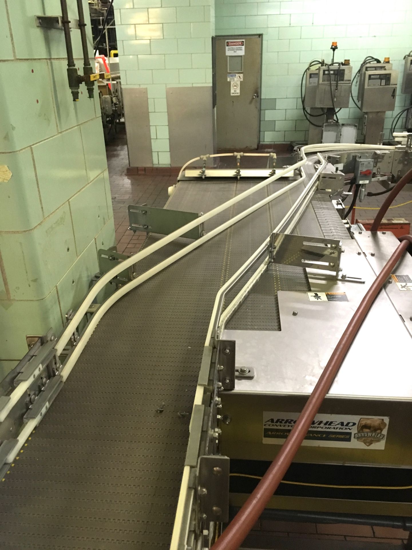 Lot of Bottle Conveyor from Accumulation Table to Packers, 8 foot long - 4.5" transition to 15" - Image 3 of 10