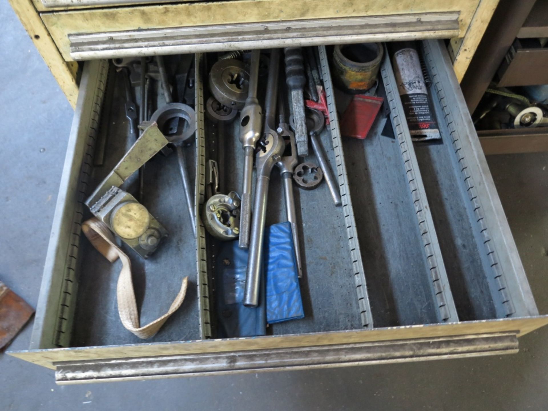 TOOL BOX W/ CONTENTS - Image 6 of 7