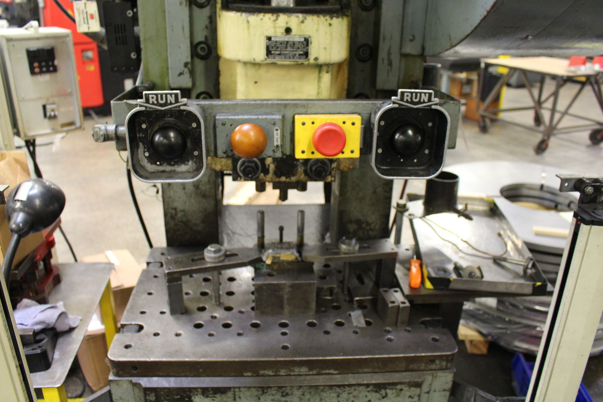 MINSTER MODEL 6 OBI PUNCH PRESS, 60 TON CAPACITY, 45 SPM, 6" STOKE, 3" SLIDE ADJUSTMENT, WINTRISS - Image 8 of 11