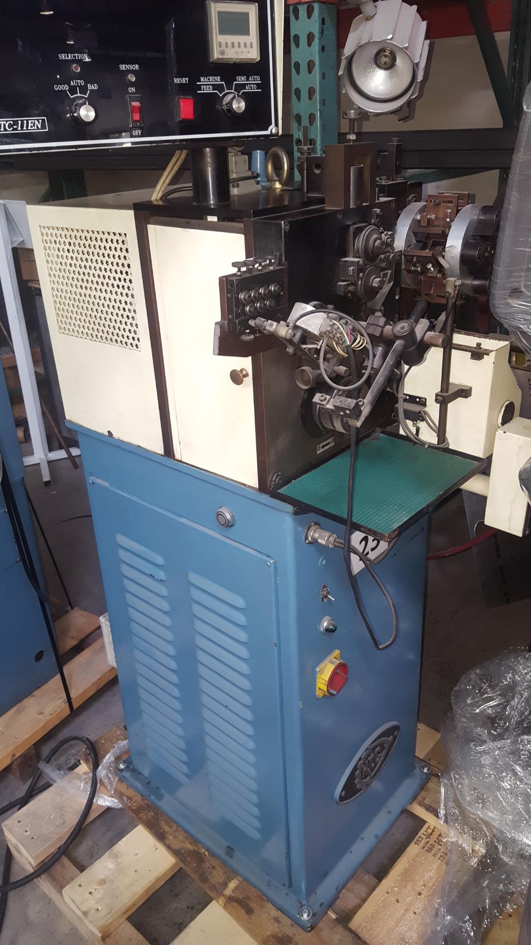 HSIN TONG CHEN COILING MACHINE, MODEL HTC-11E, S/N 851102