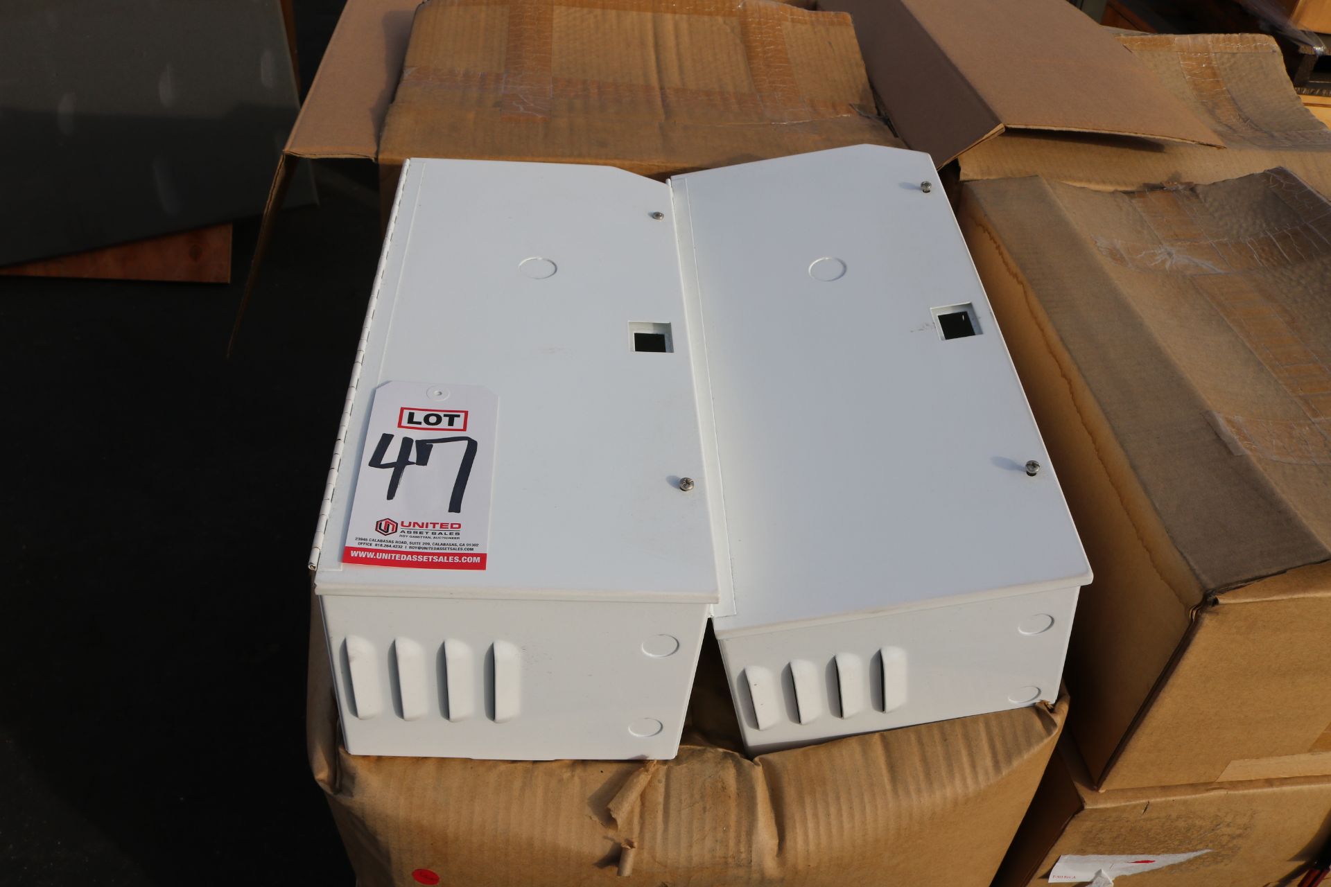 LOT - PALLET OF ELECTRICAL BOXES - Image 3 of 3