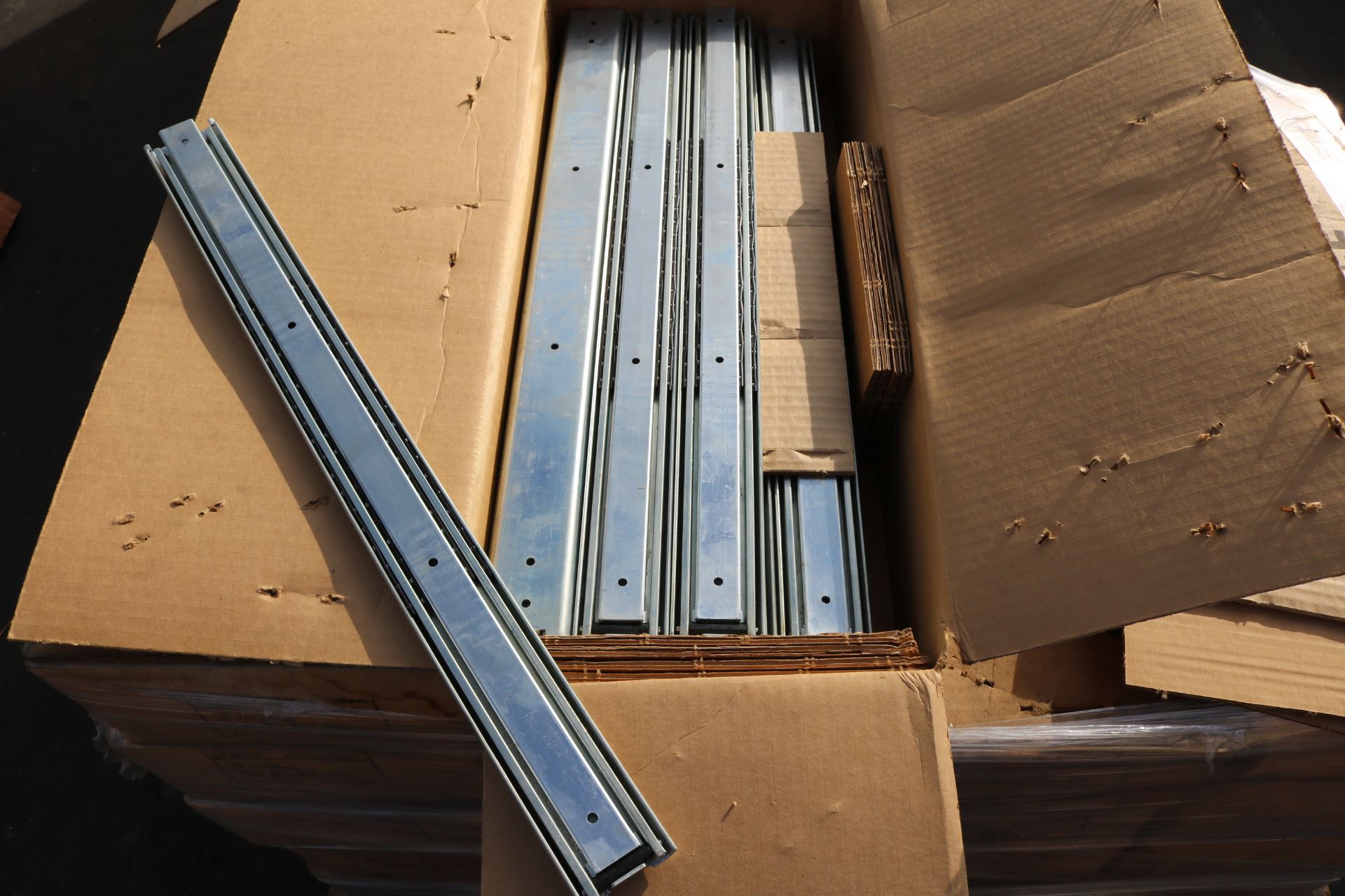 LOT - PALLET OF TRACK GUIDES - Image 2 of 2
