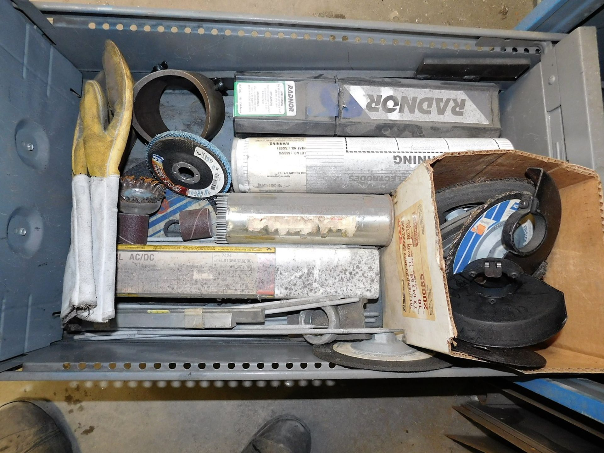 4-DRAWER FILE CABINET FILLED W/ GRINDING AND WELDING SUPPLIES - Image 2 of 5