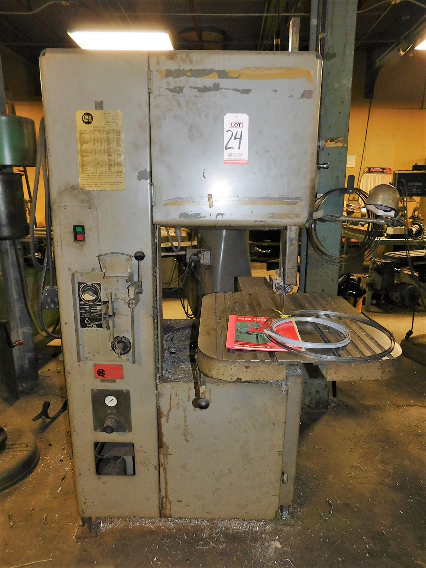 GROB 18" VERTICAL BAND SAW, MODEL 4V-18, S/N 287, 1968, RW-B BUTT WELDER