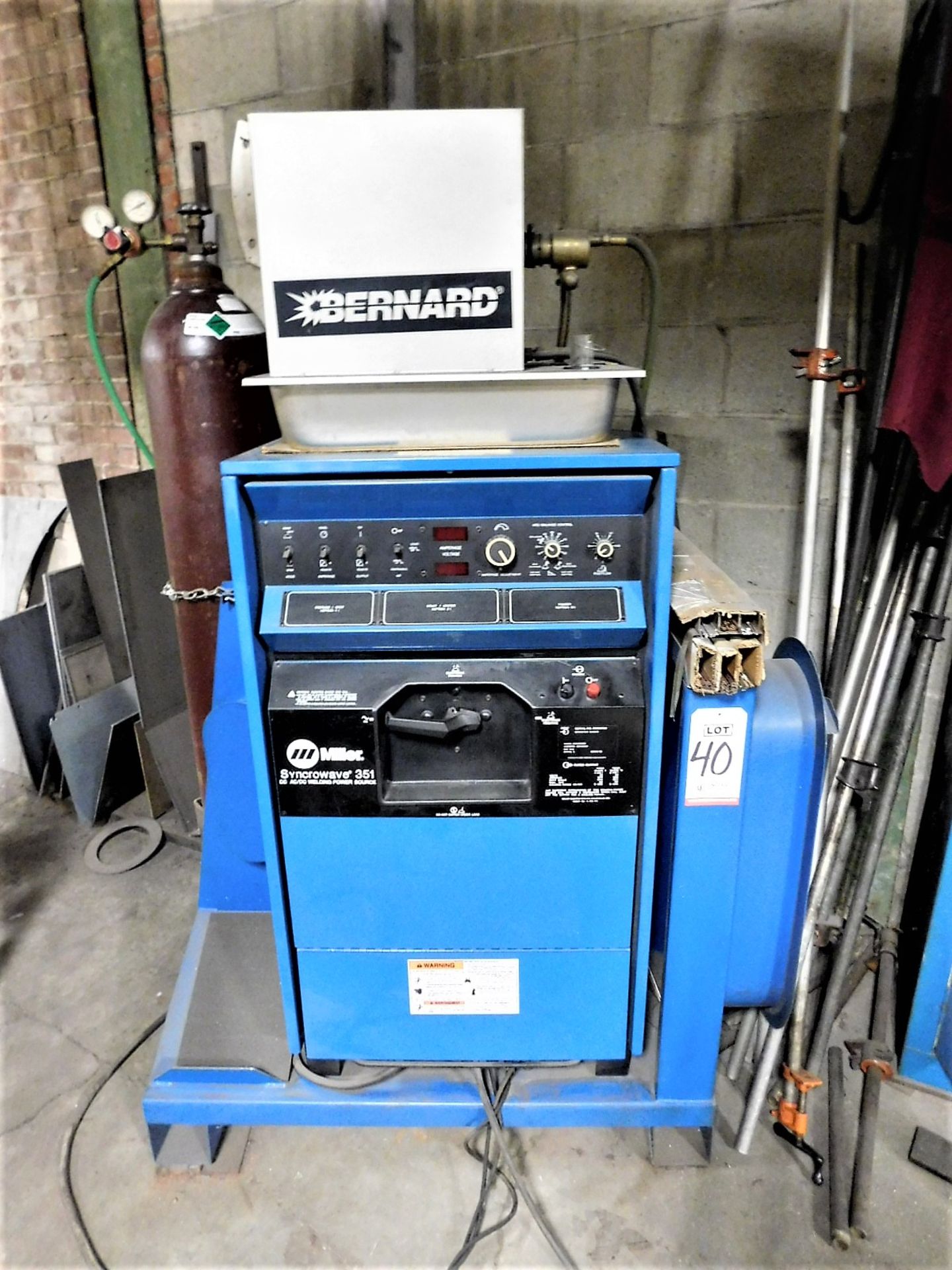 MILLER SYNCROWAVE 351 AC/DC WELDING POWER SOURCE, STOCK NO. 903219, S/N KH309794, W/ BERNARD WATER