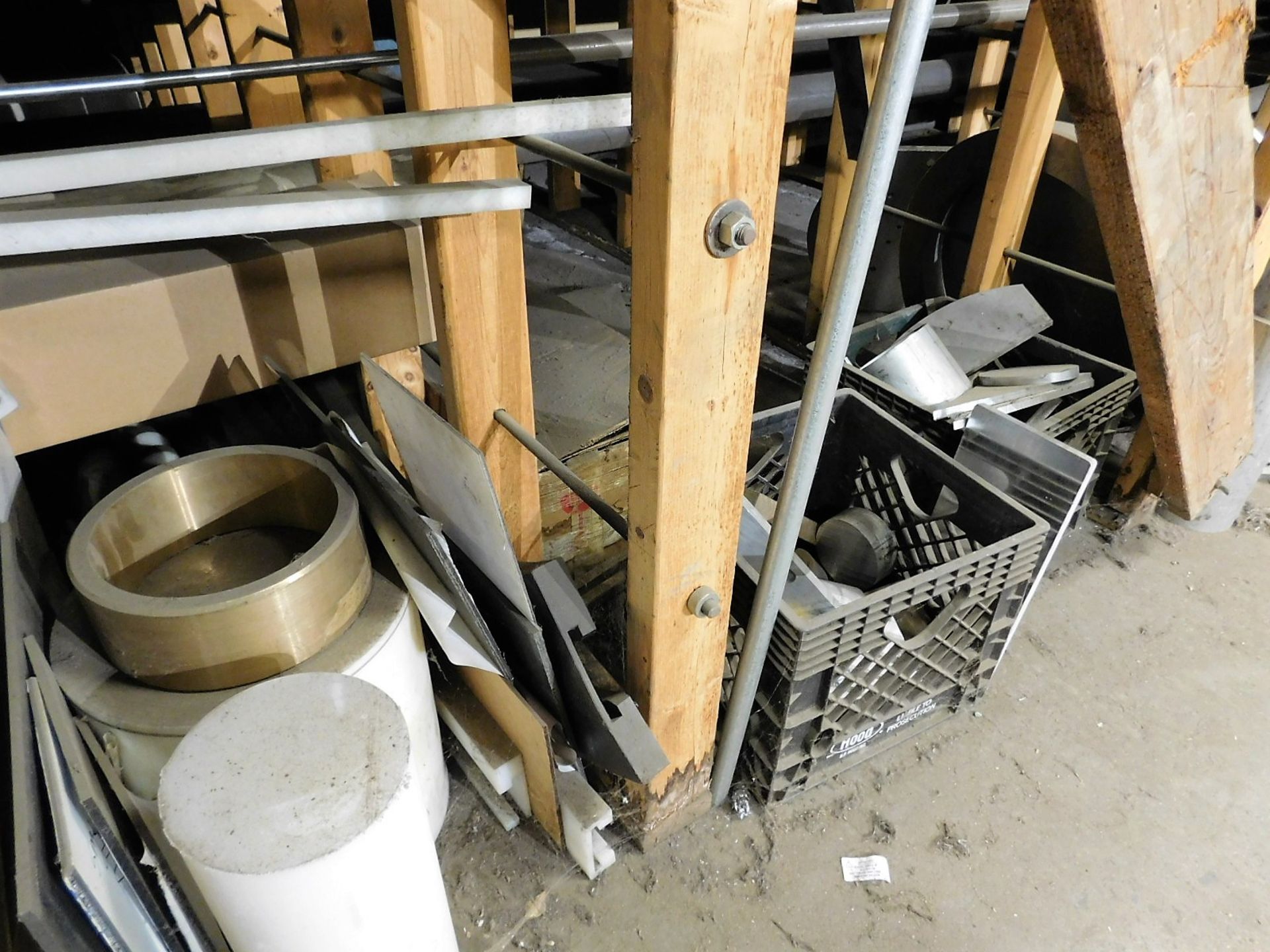 LOT - ENORMOUS QUANTITY OF USEABLE MATERIAL, WITH OR WITHOUT BOLT-TOGETHER RACK. MATERIAL INCLUDES - Image 11 of 12