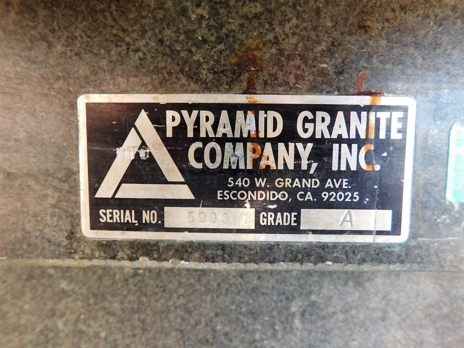 PYRAMID SURFACE PLATE, 4' X 6' X 8-1/4", GRADE A, S/N 5990, STEEL STAND - Image 4 of 4