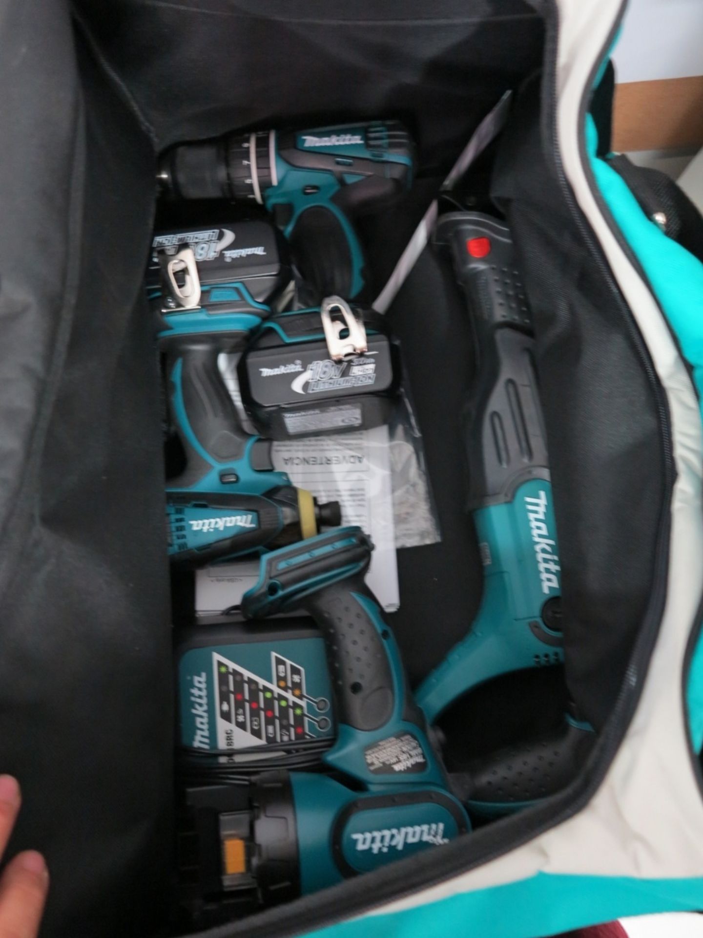 MAKITA CORDLESS TOOL SET, 5 PCS W/ RECIPROCATING SAW, W/ BAG