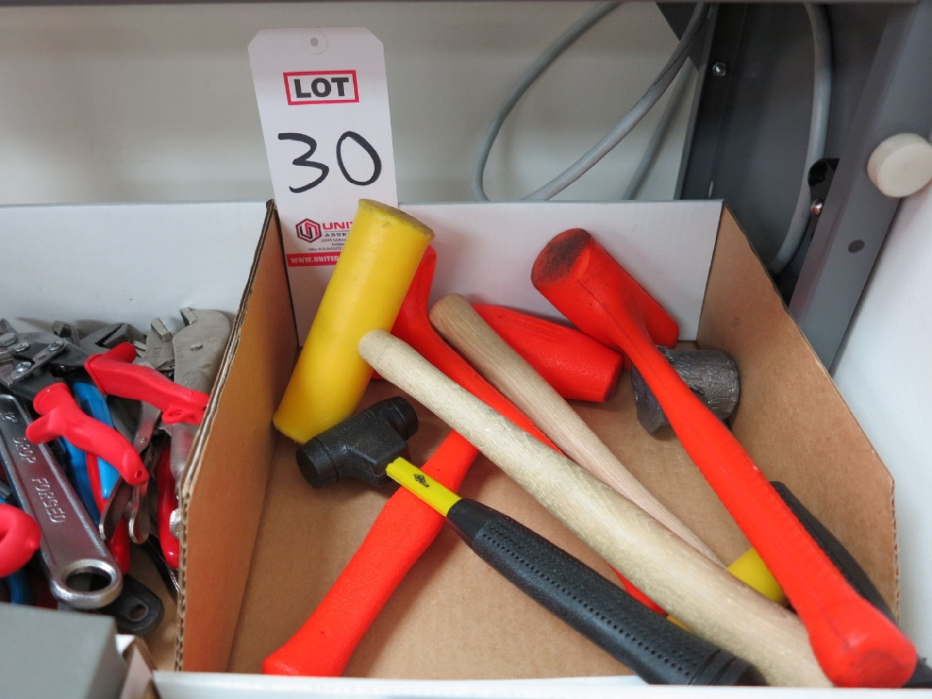 LOT - PLASTIC MALLETS