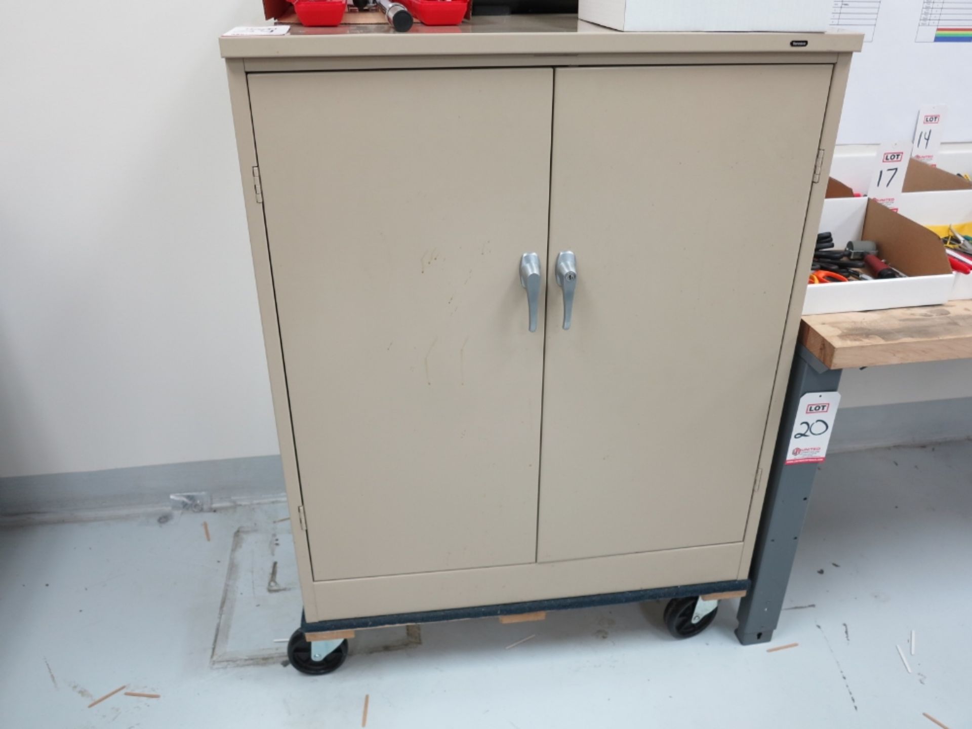 TENNSCO STEEL STORAGE CABINET, 3' X 2' X 42" W/ DOLLY AND KEYS