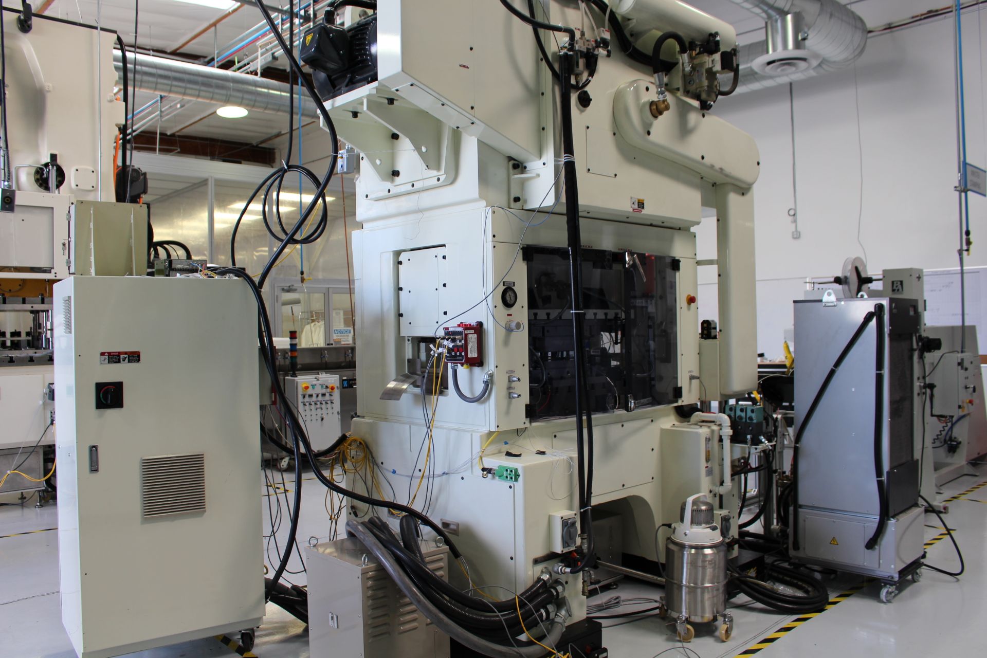 2012 NIDEC MINSTER, KYORI SERIES ANEX-60II, HIGH-SPEED BLANKING PRESS, 60 US/600 KN TON CAPACITY, - Image 17 of 18