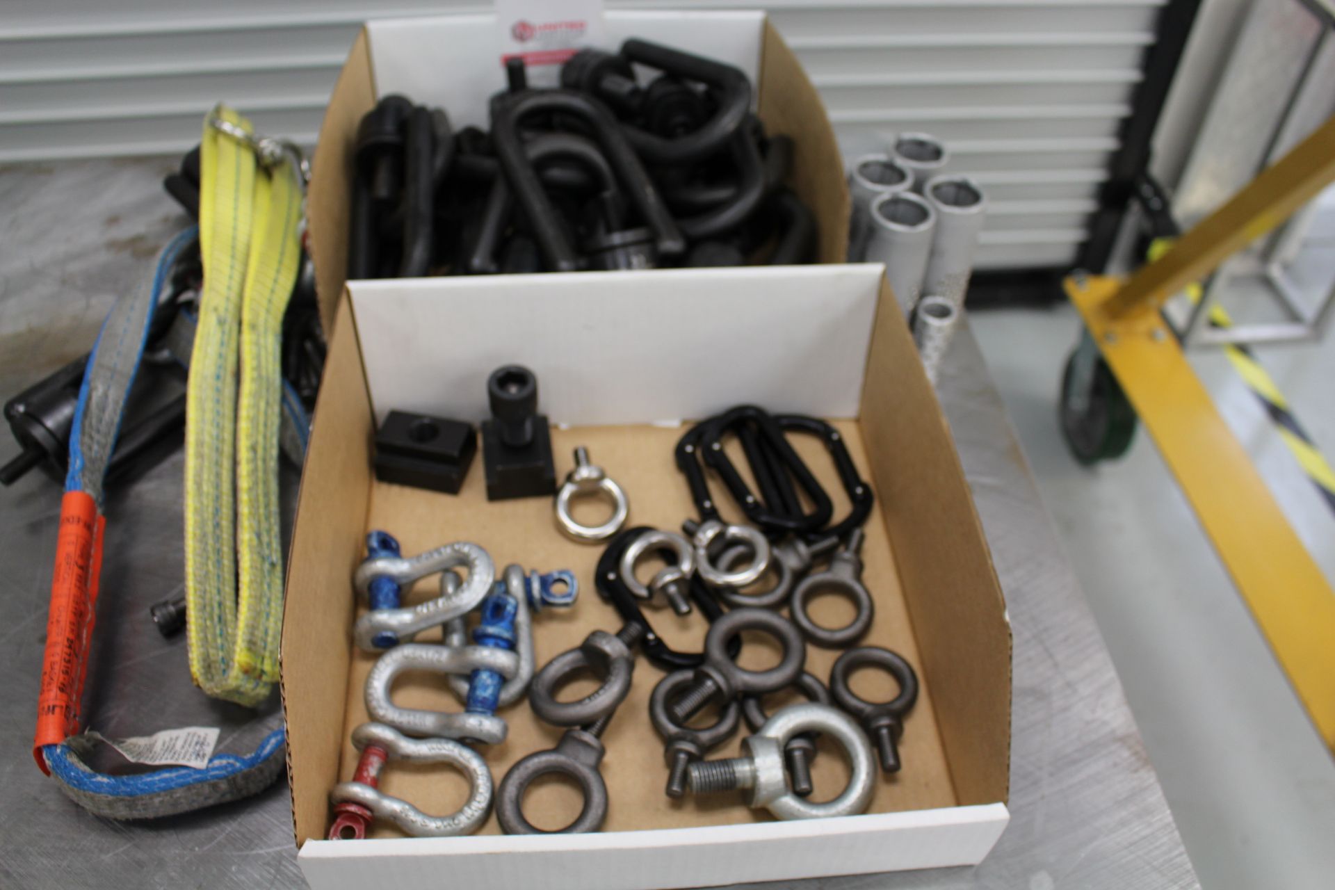 LOT - CLEVICES AND OTHER RIGGING HARDWARE - Image 2 of 2