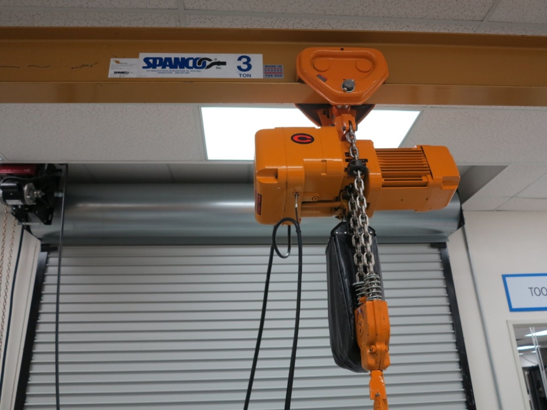 SPANCO 3-TON PORTABLE STEEL GANTRY MODEL 3AW1010 AND HARRINGTON 3-TON ELECTRIC HOIST, SIZE D, DUTY - Image 2 of 3