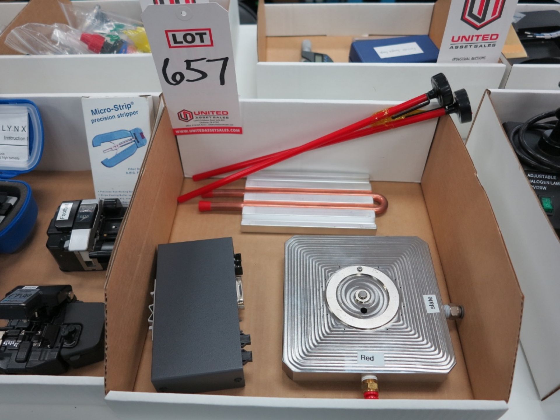 LOT - MISC ITEMS TO INCLUDE: CCS REMOTE CONTROL NO. PJ-1505-2CD24, VACUUM PLATE, (2) DIGITAL