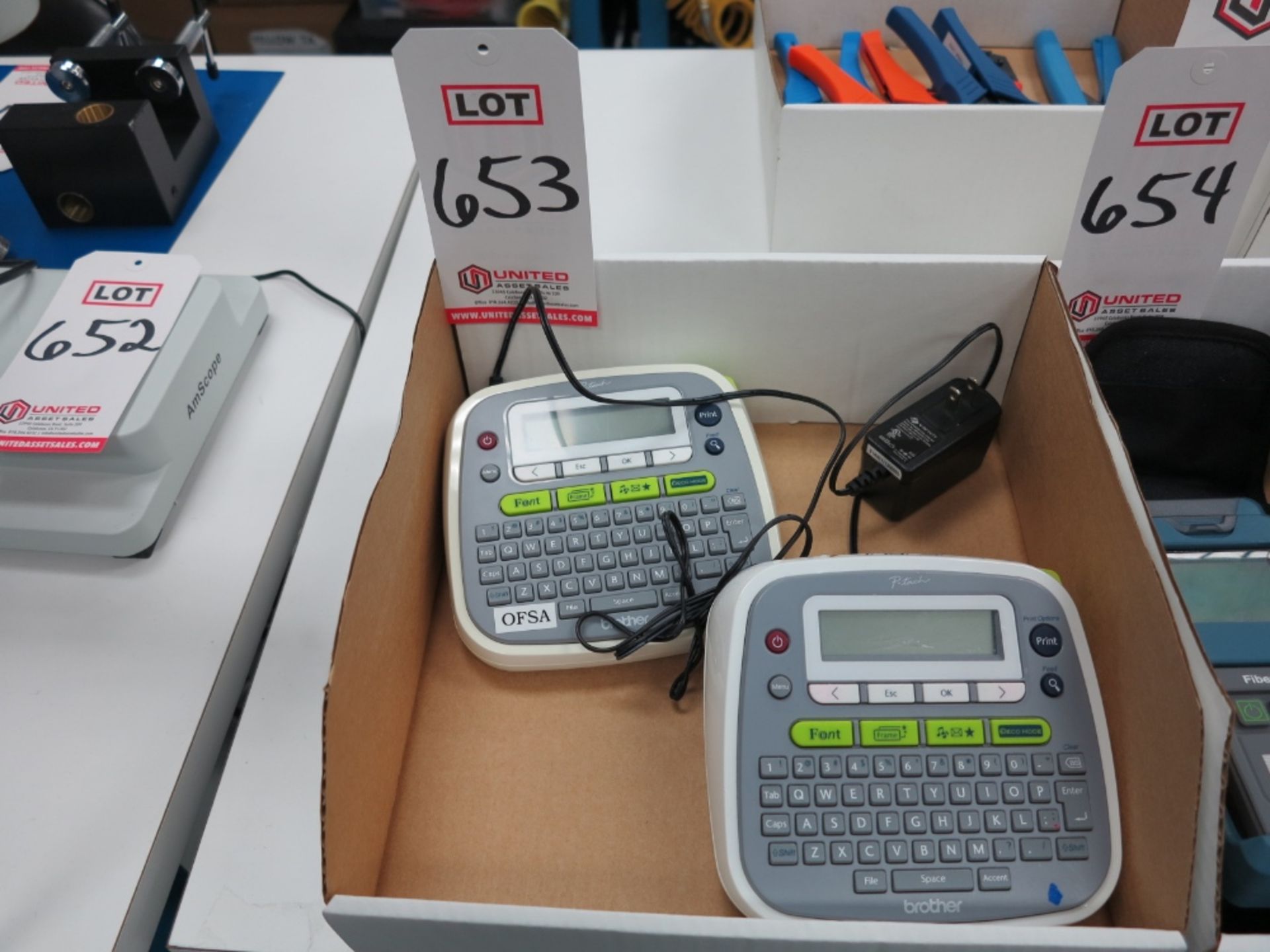 LOT - (2) BROTHER P-TOUCH LABEL MAKERS
