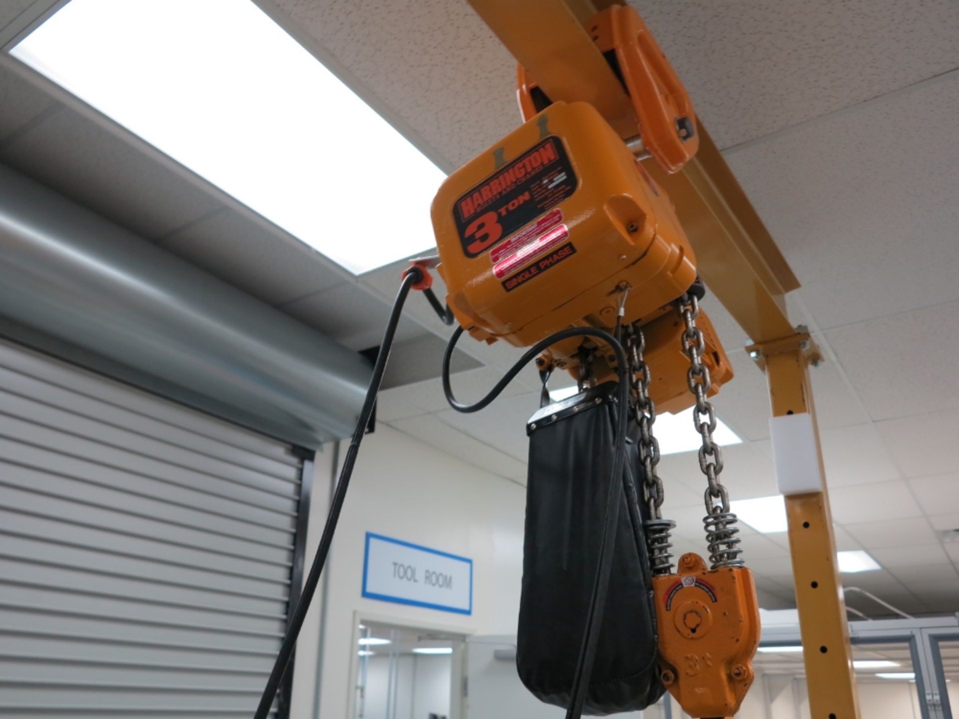 SPANCO 3-TON PORTABLE STEEL GANTRY MODEL 3AW1010 AND HARRINGTON 3-TON ELECTRIC HOIST, SIZE D, DUTY - Image 3 of 3